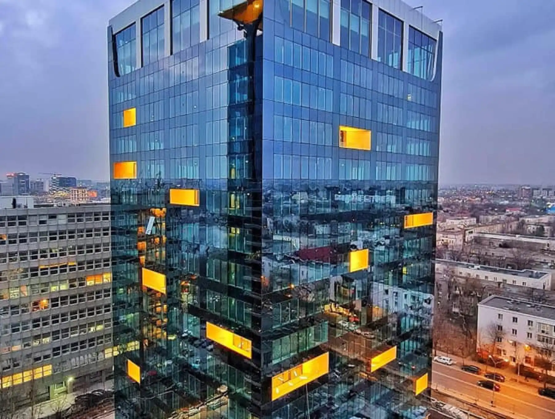 One Tower - Office Spaces