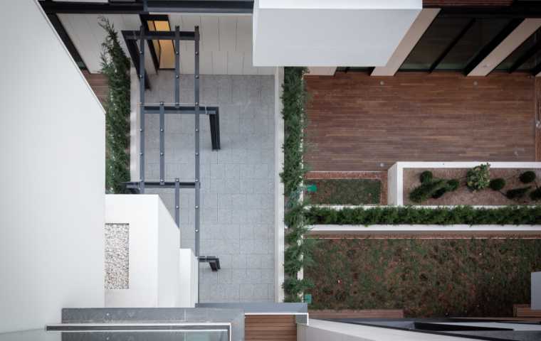 One Charles de Gaulle to receive the ”Green Homes” certification from Romanian Green Building Council