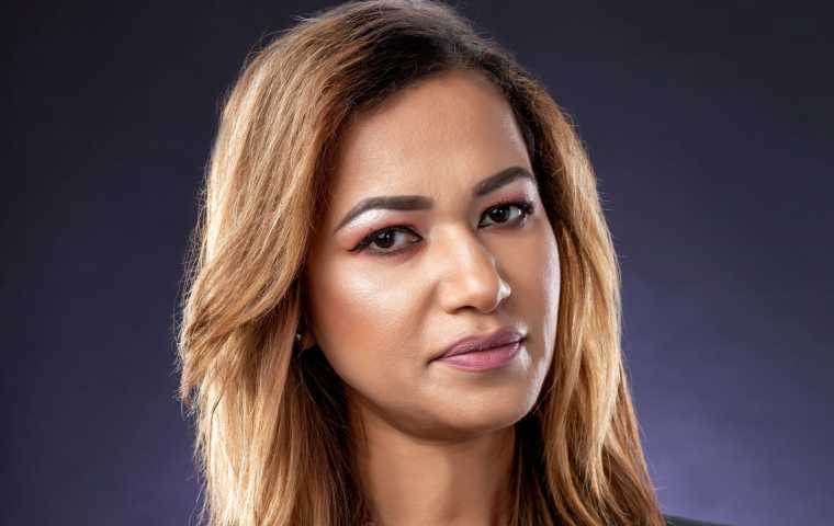 Business women after business hours: Beatrice Dumitrașcu for ZF După Afaceri Premium