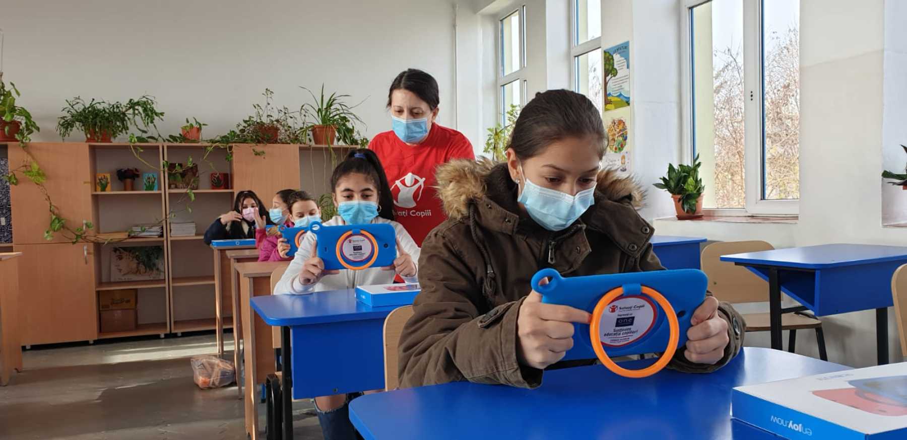 Supporting education together with Save the Children Romania