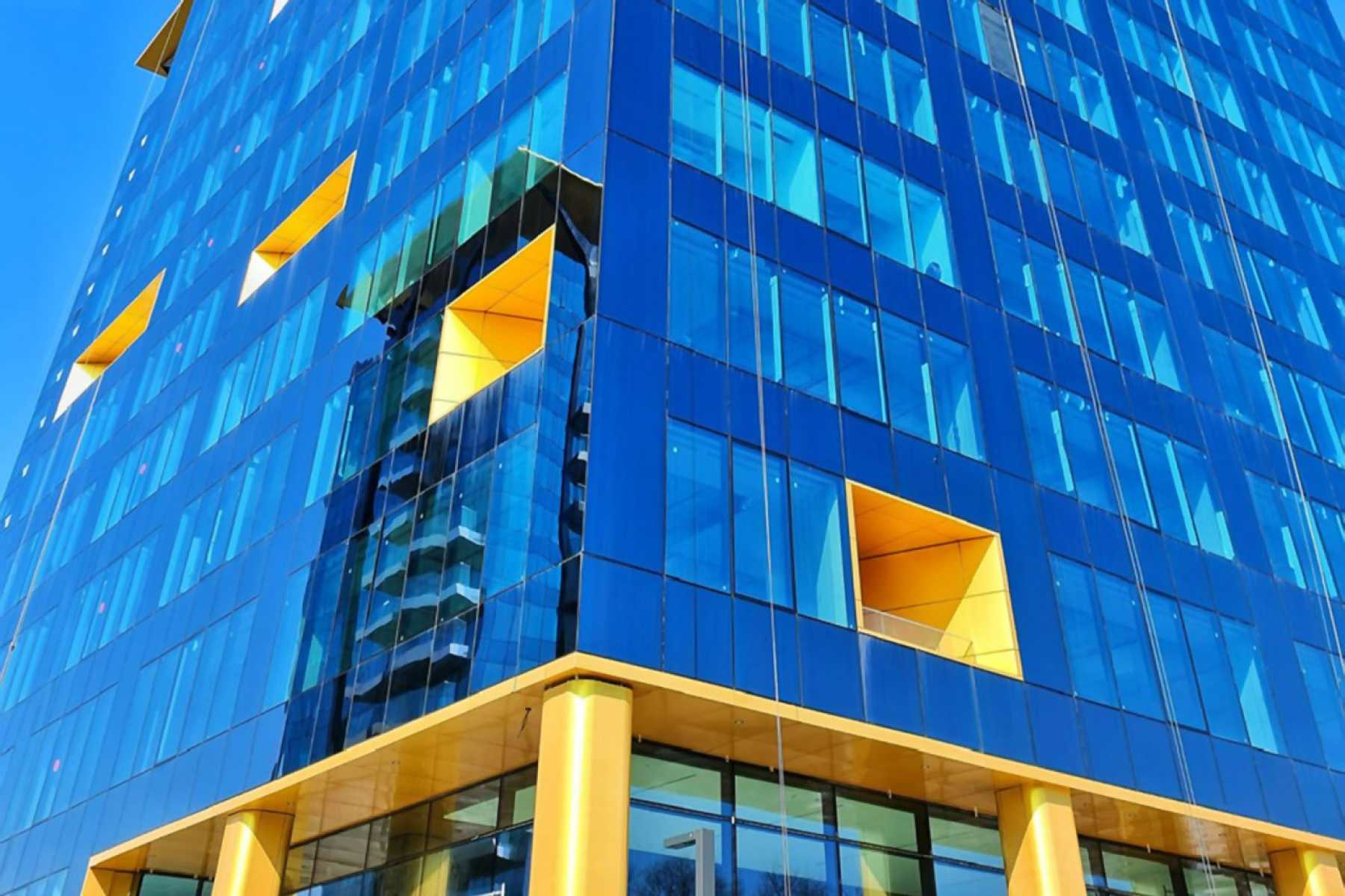 Compania Astellas Pharma vine la One Tower