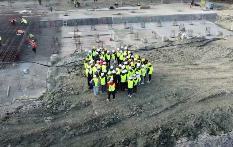 Students from the Technical University of Construction, visiting the One Lake Club construction site