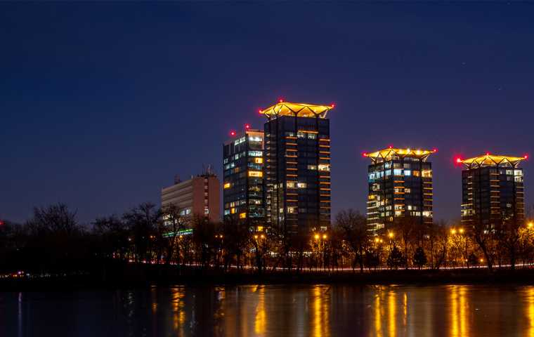 BlackRock, cel mai mare administrator de bani din lume, are investiţii de 280 mil. lei la nouă companii listate la Bursa de Valori Bucureşti, printre care și One United Properties