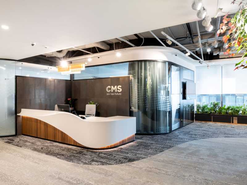 CMS își extinde spațiul de birouri și prelungește pe termen lung contractul de închiriere la One Tower