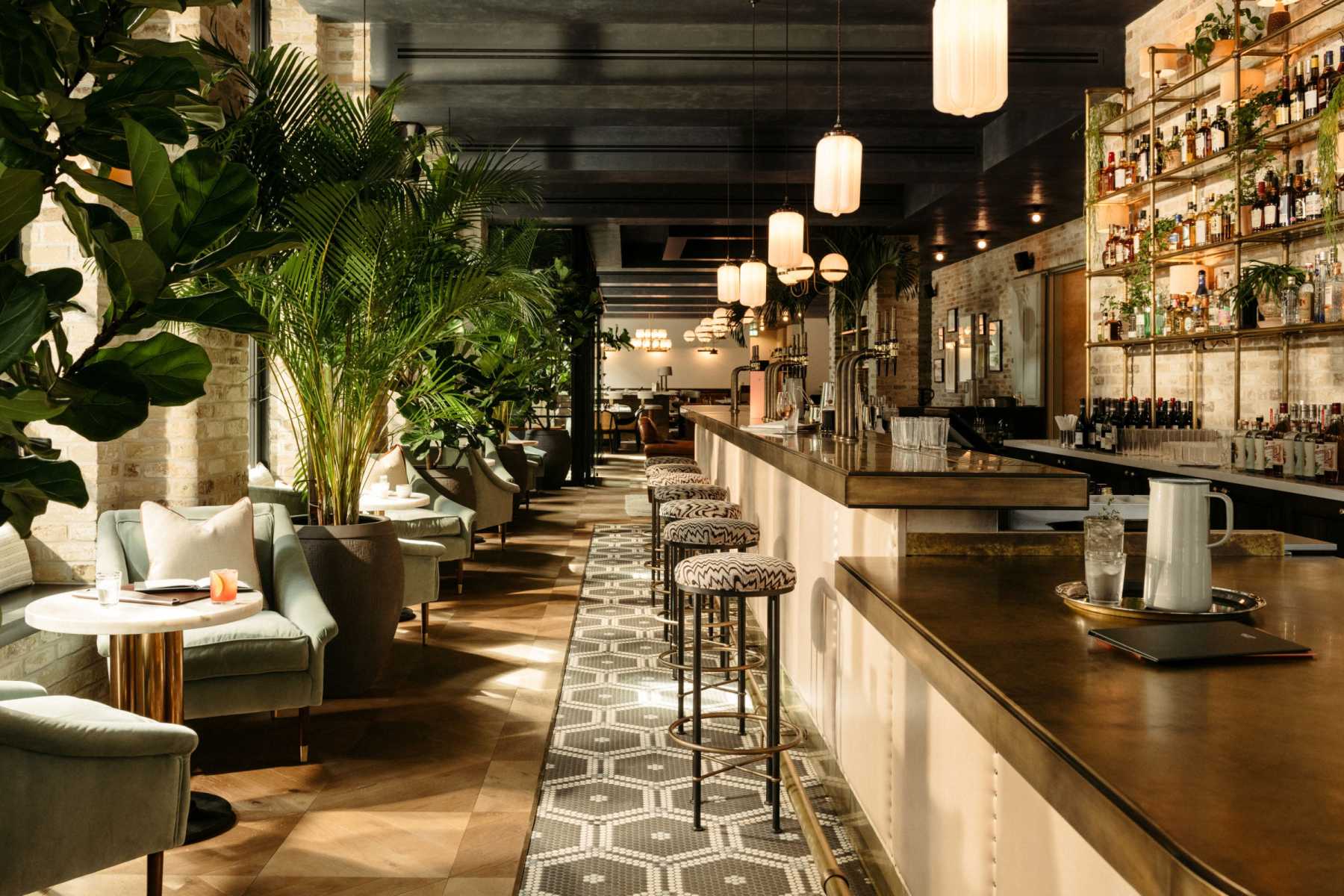 One United Properties semnează un memorandum de înțelegere cu Ennismore pentru a aduce la București brandul de lifestyle recunoscut la nivel mondial, The Hoxton