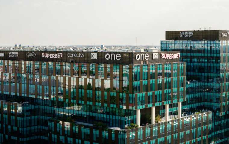 Eazy Asigurări chooses its new headquarters in the LEED Platinum and WELL certified One Cotroceni Park