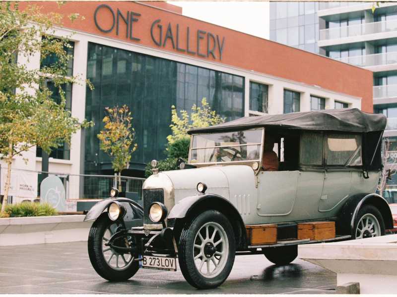 Eleganță britanică și artă contemporană la One Floreasca City