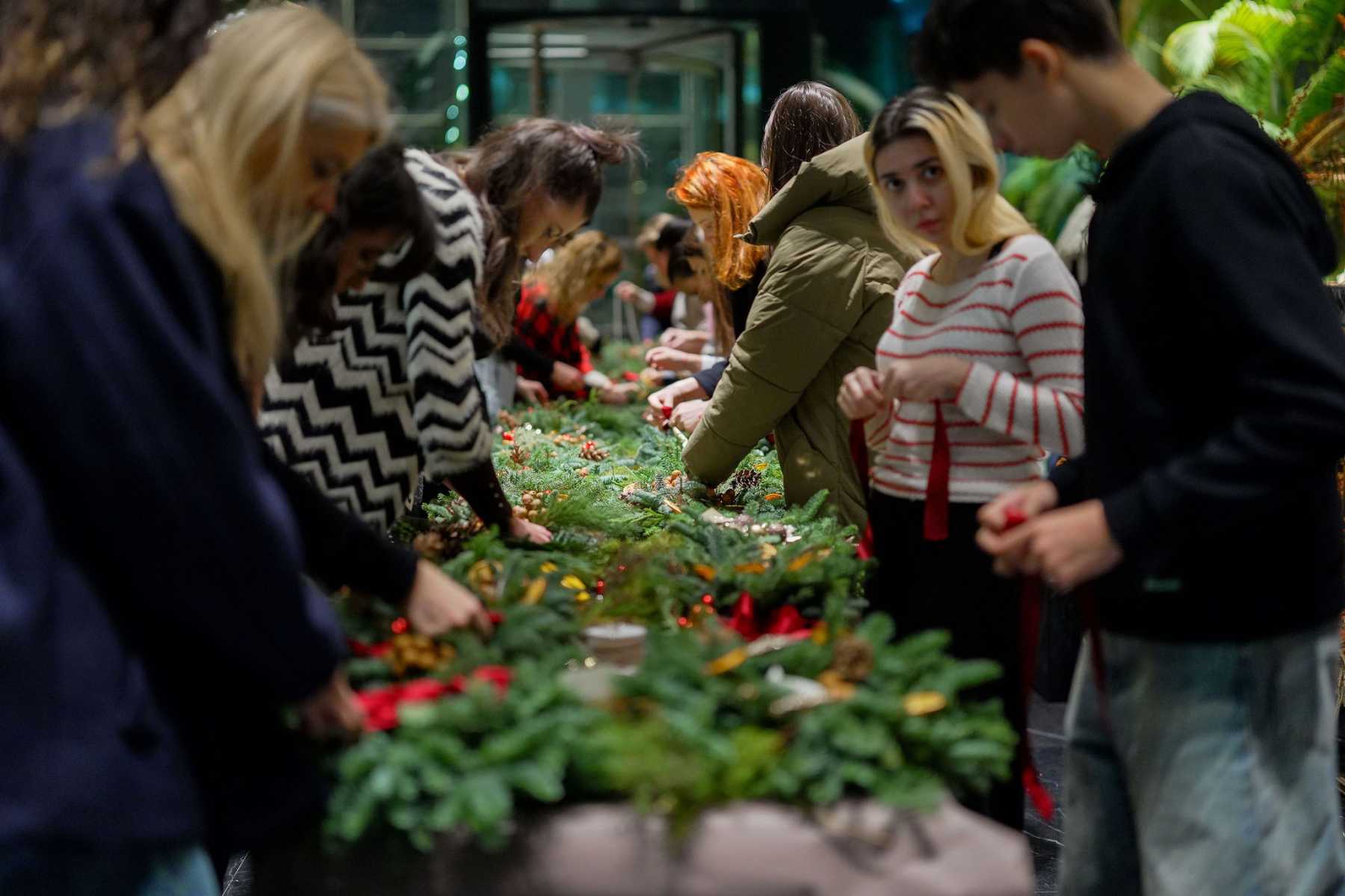 Christmas Wreath Making Workshop at One Floreasca City