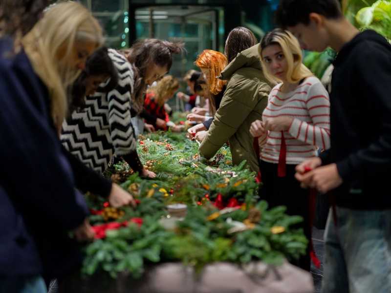 Atelier de confecționat coronițe de Crăciun la One Floreasca City