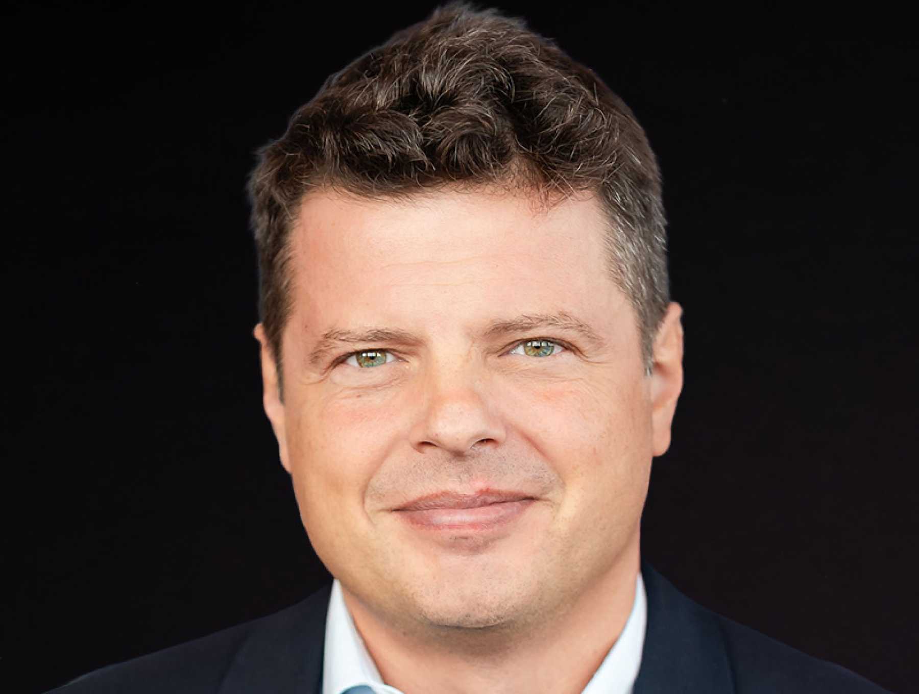 Cofondator, membru executiv al Consiliului de administrație