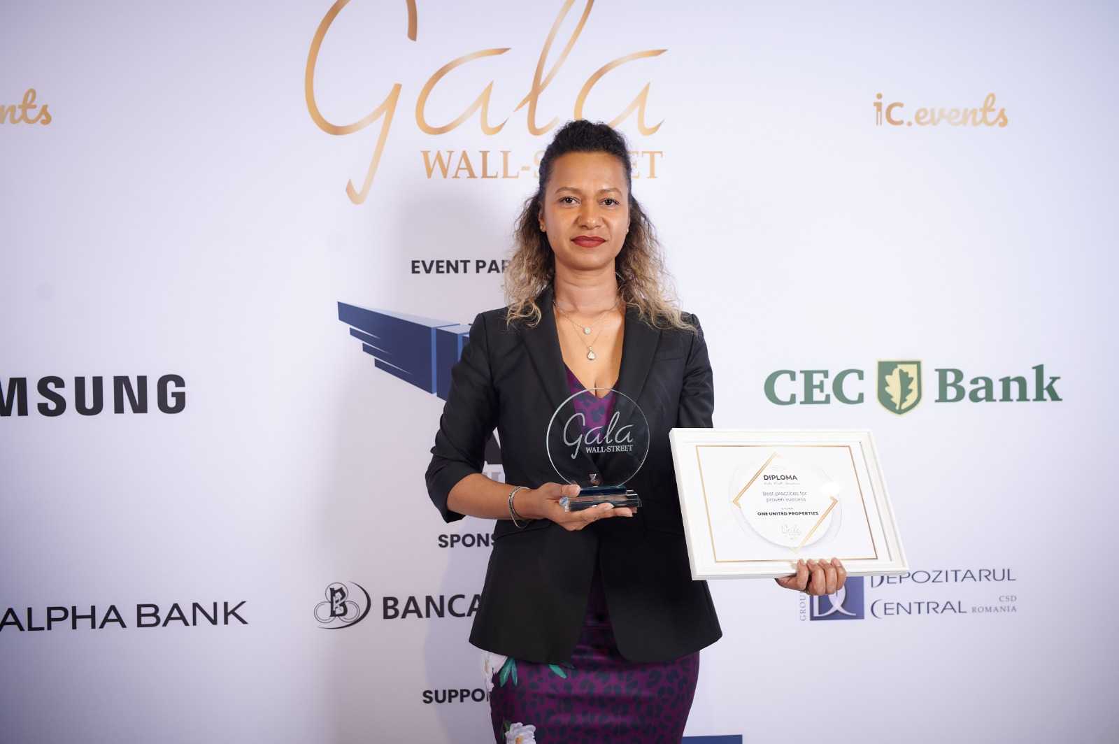 Awarded at the Wall-Street.ro Gala for best practices in business 1