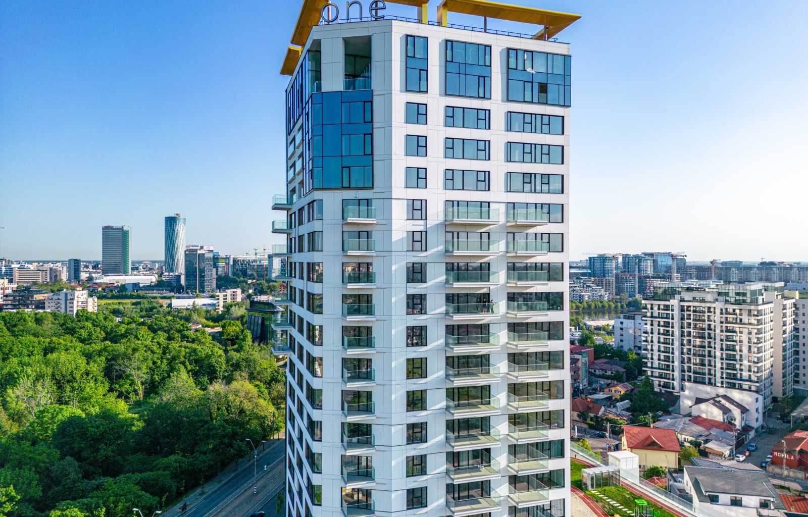 Ansamblul rezidențial și spațiu comercial One Verdi Park - imaginea 2