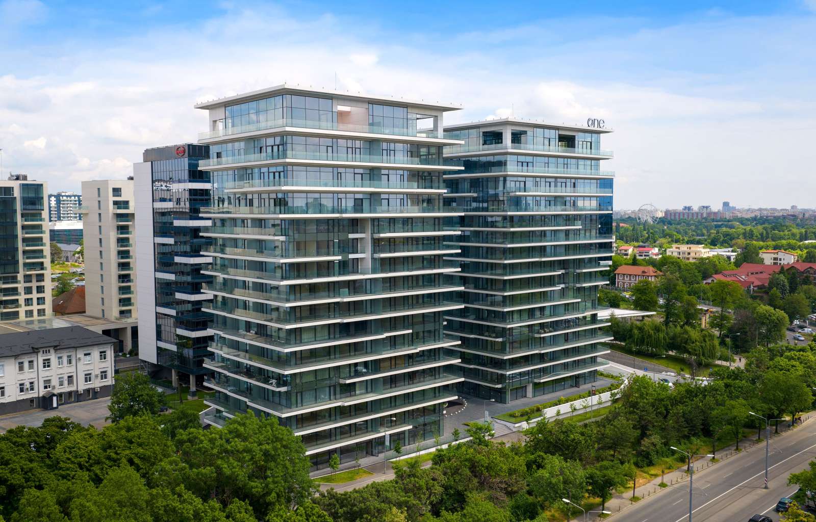 Ansamblul rezidențial One Floreasca Towers - imaginea 1