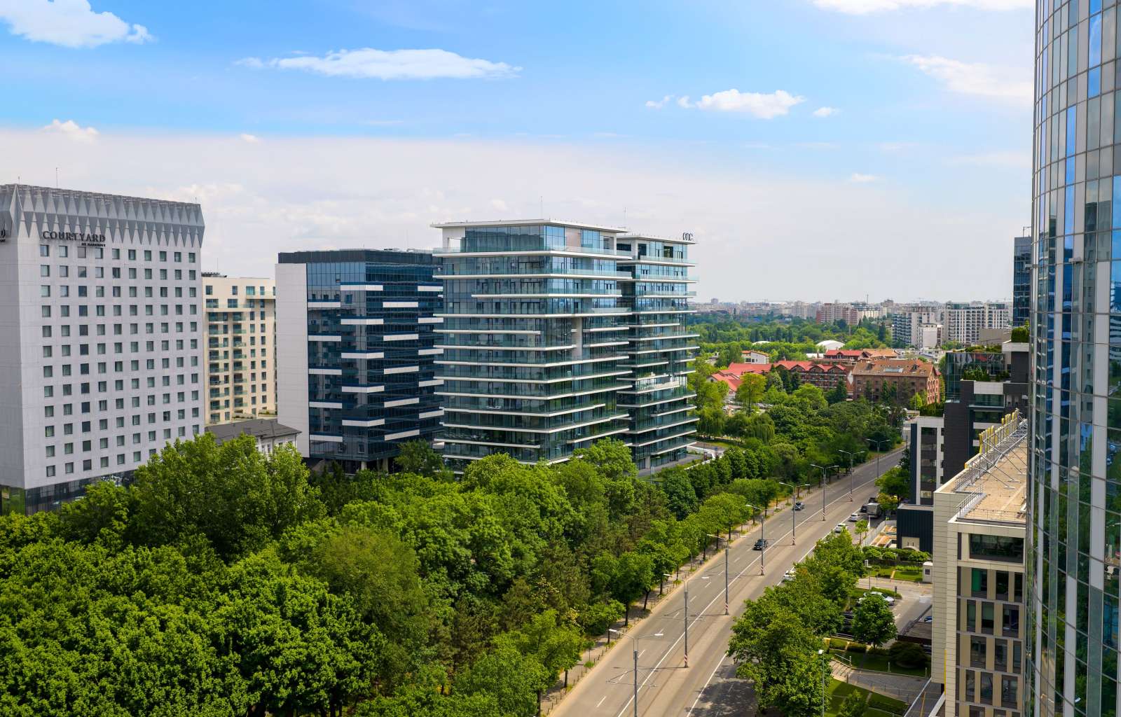 Ansamblul rezidențial One Floreasca Towers - imaginea 2